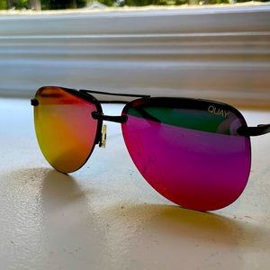 Quay Multicolor Mirrored Aviators